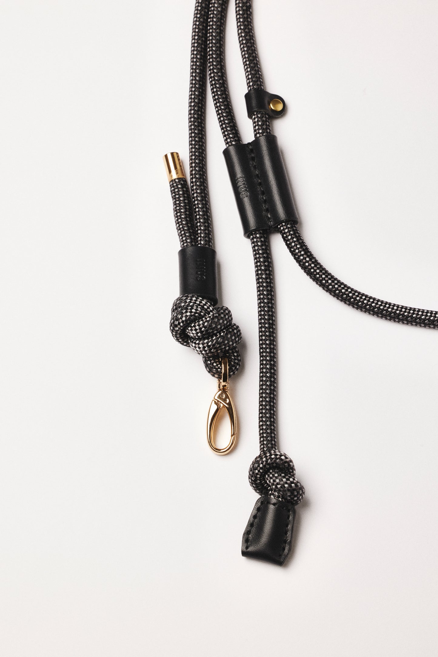 Shoulder Leash